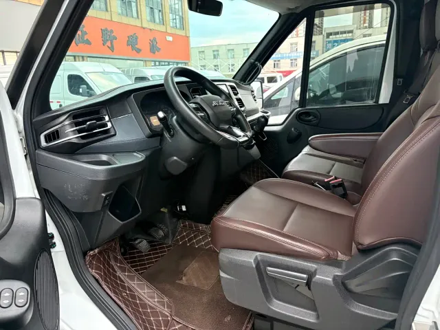 JMC Fushun — Фото автомобиля 4