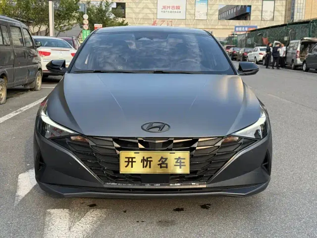 Hyundai Elantra — Фото автомобиля 2