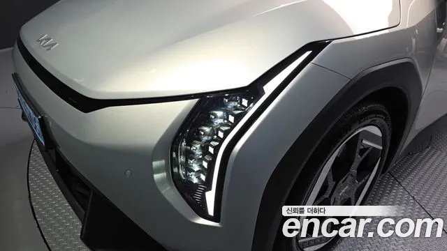 Kia EV4 — Фото автомобиля 7