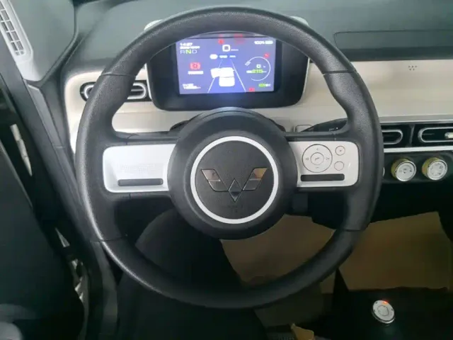 Wuling Hongguang Mini EV — Фото автомобиля 10