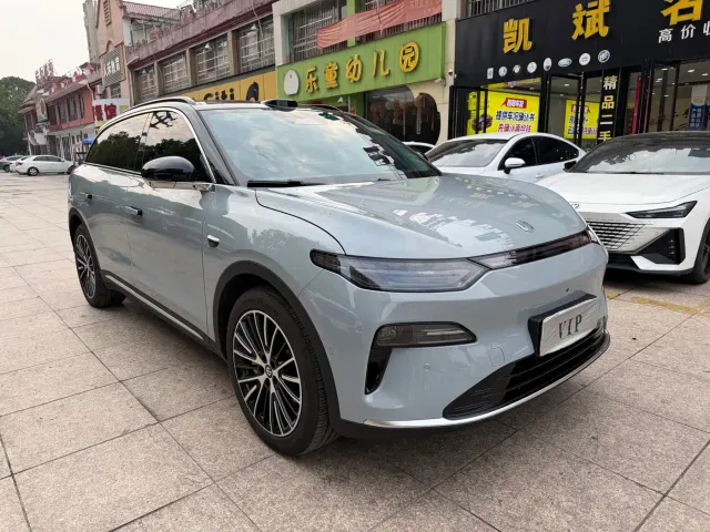 Leapmotor C11 — Фото автомобиля 3