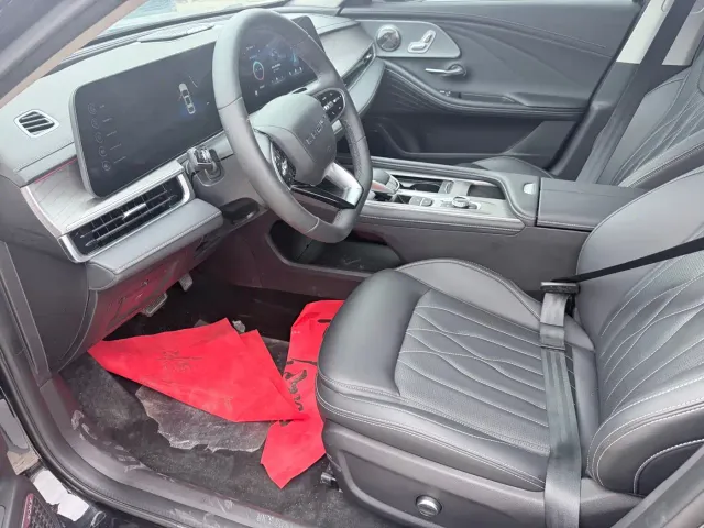 Chery Arrizo 8 — Фото автомобиля 4