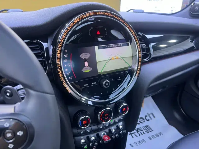 MINI Hatch — Фото автомобиля 14