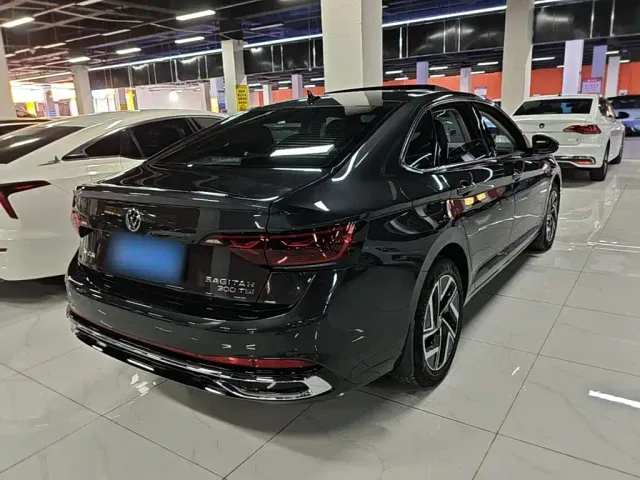 Volkswagen Sagitar — Фото автомобиля 6