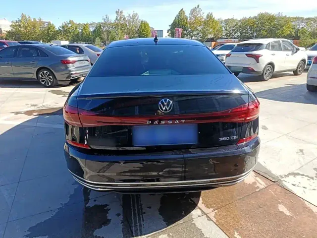 Volkswagen Passat — Фото автомобиля 5