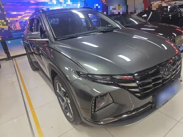 Hyundai Tucson — Фото автомобиля 3