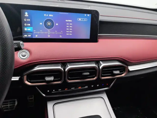 Jetour Jetour X70 PLUS 2021 1.6T DCT Star 7-Seater — Фото автомобиля 12