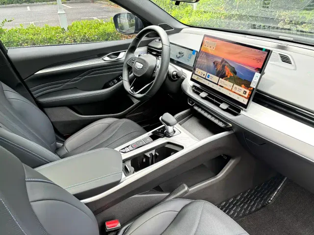Geely Xingrui — Фото автомобиля 10