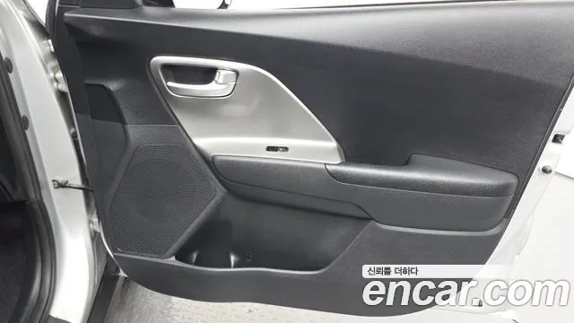 Kia Niro Niro Plus Air — Фото автомобиля 18