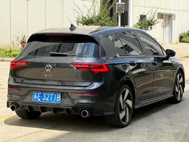 Volkswagen Golf GTI — Фото автомобиля 4