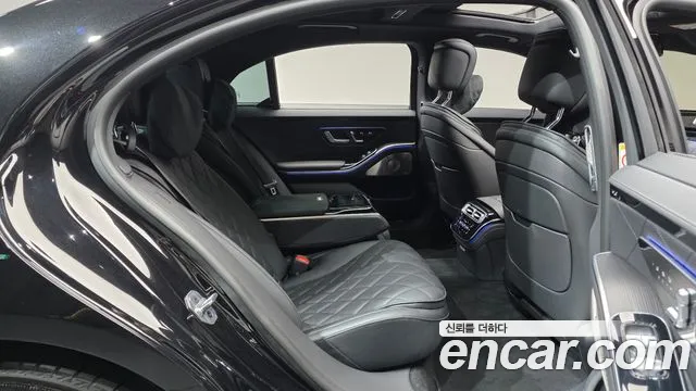 Mercedes-Benz S-Class — Фото автомобиля 11
