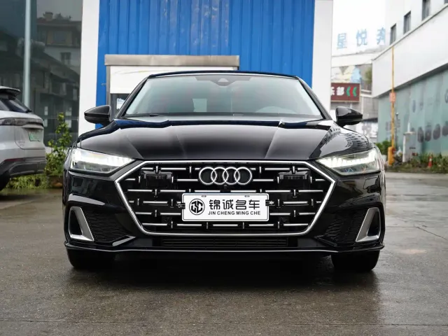 Audi A7L — Фото автомобиля 2
