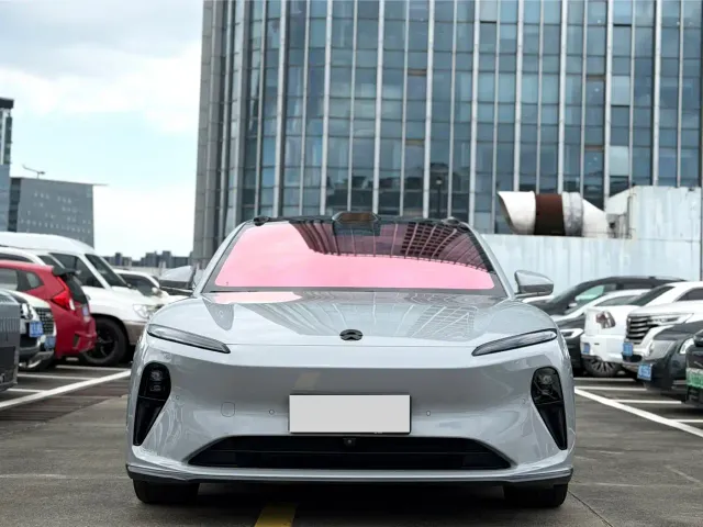 Nio ET5 Touring — Фото автомобиля 2