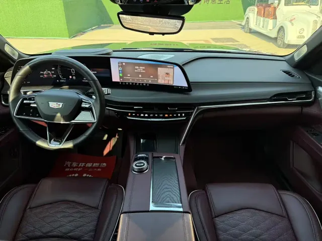 Cadillac CT6 — Фото автомобиля 9