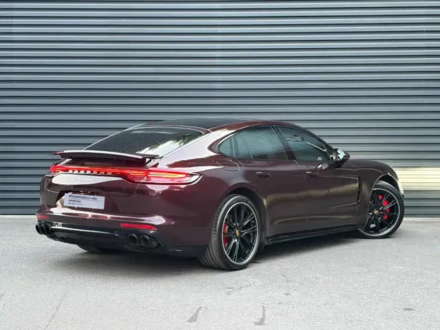Porsche Panamera — Фото автомобиля 6