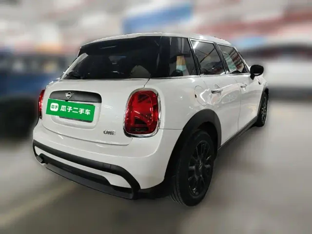 MINI Hatch — Фото автомобиля 9
