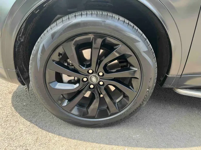 Land Rover Discovery Sport — Фото автомобиля 13