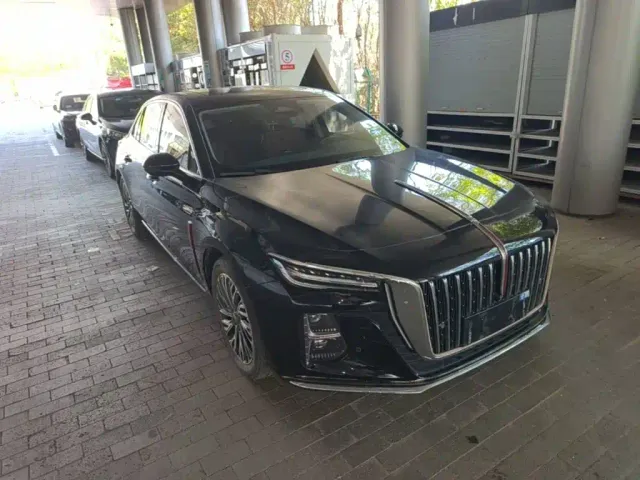 Hongqi H5 — Фото автомобиля 3
