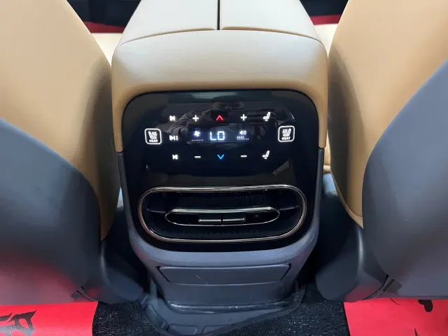 Leapmotor C01 — Фото автомобиля 18