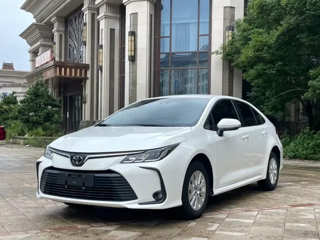Фотография автомобиля — Toyota Corolla