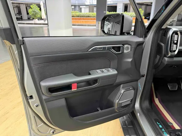 Jetour T2 — Фото автомобиля 6
