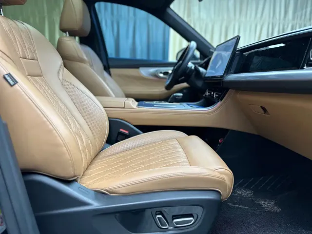GAC Trumpchi GS8 — Фото автомобиля 12
