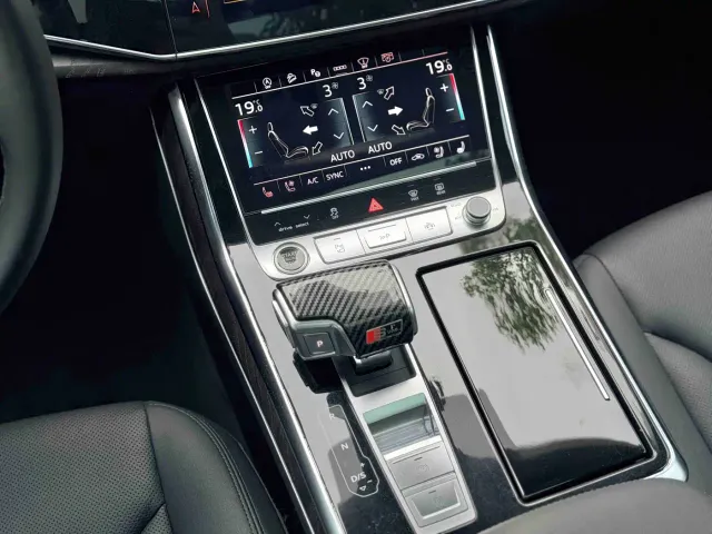 Audi Q8 — Фото автомобиля 4