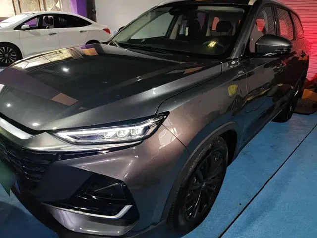 Фотография автомобиля — Changan CS75