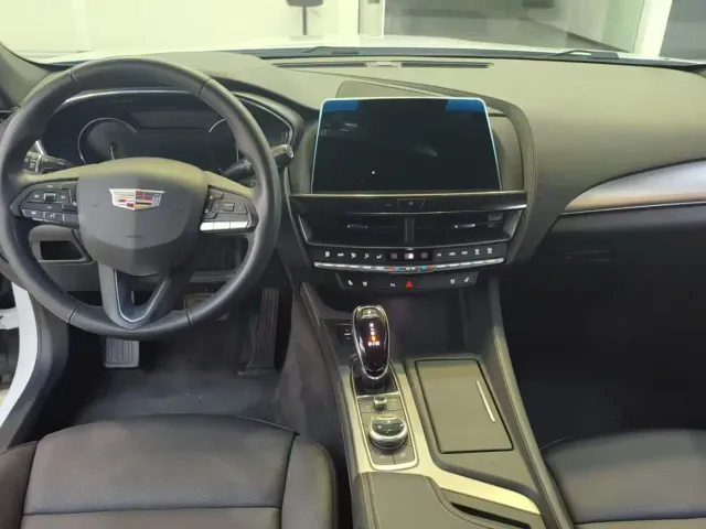 Cadillac CT5 — Фото автомобиля 5