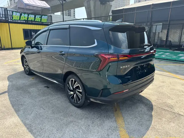 Dongfeng Fengxing Fengxing Yacht 2022 1.5T DCT Wave Chaser Edition — Фото автомобиля 11