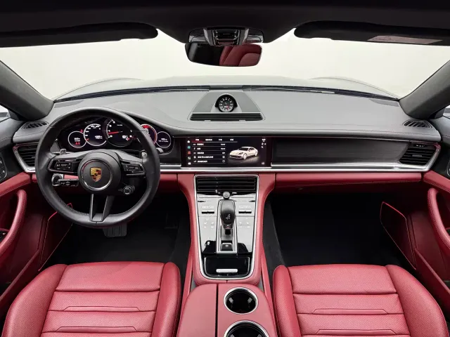 Porsche Panamera — Фото автомобиля 11