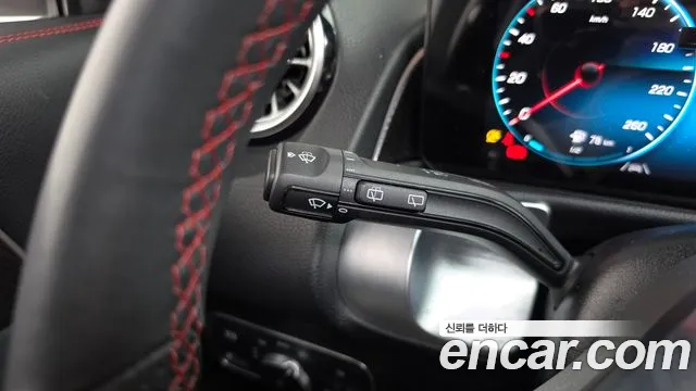 Mercedes-Benz GLB-Class — Фото автомобиля 27