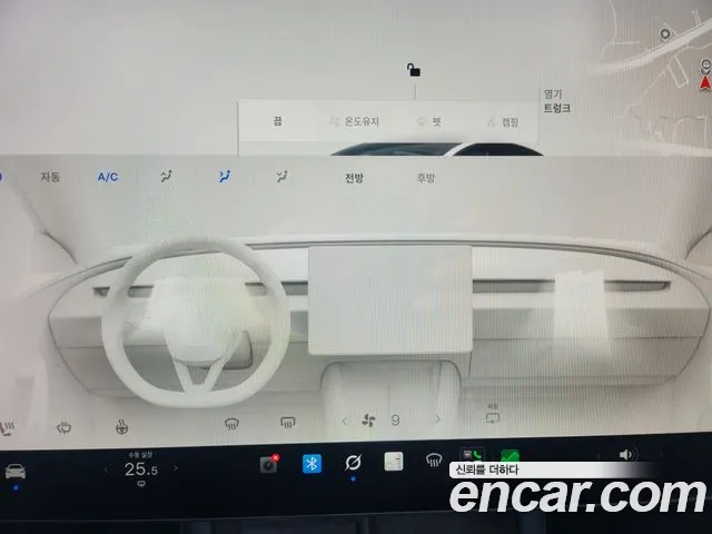 Tesla Model 3 — Фото автомобиля 10
