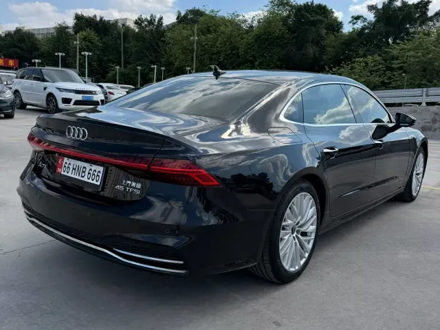 Audi A7L — Фото автомобиля 7