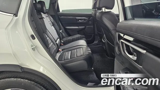 Honda CR-V CR-V 5-е поколение 2.0 гибрид Touring 4WD — Фото автомобиля 12