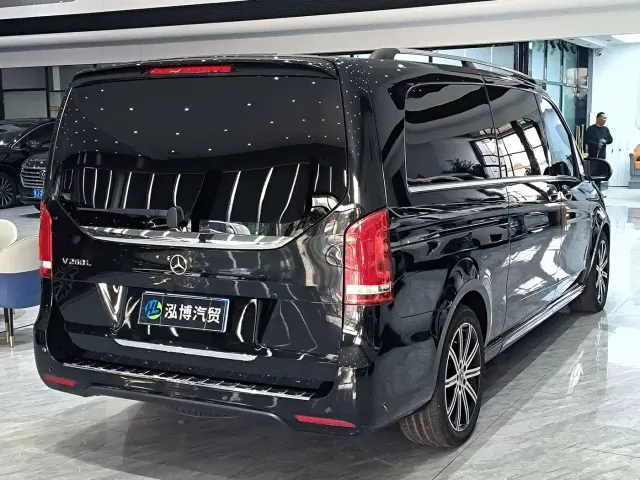 Mercedes-Benz V-Class — Фото автомобиля 15