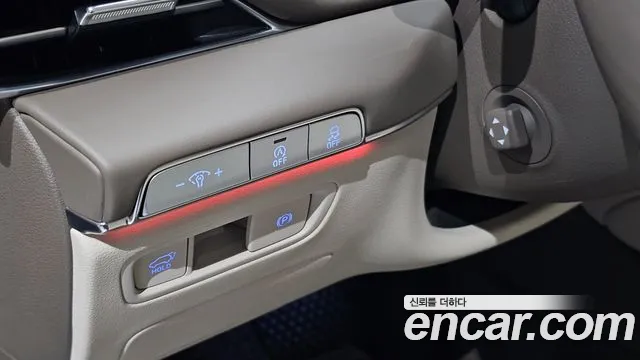 Genesis GV80 — Фото автомобиля 24