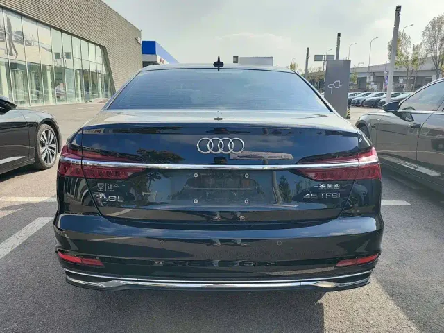 Audi A6L — Фото автомобиля 5