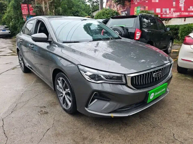 Geely Emgrand — Фото автомобиля 3