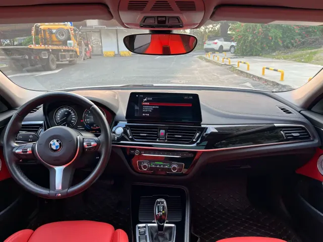 BMW 1 Series — Фото автомобиля 13