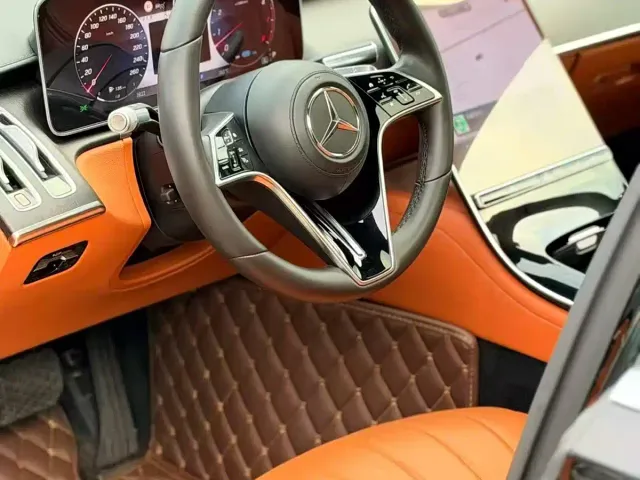 Mercedes-Benz S-Class — Фото автомобиля 4