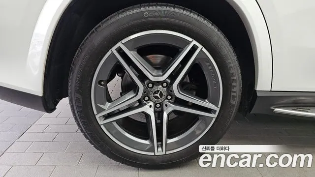 Mercedes-Benz GLS-Class — Фото автомобиля 5