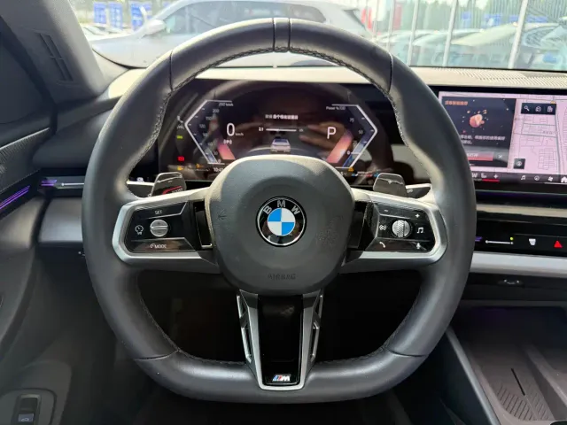 BMW 5 Series — Фото автомобиля 6