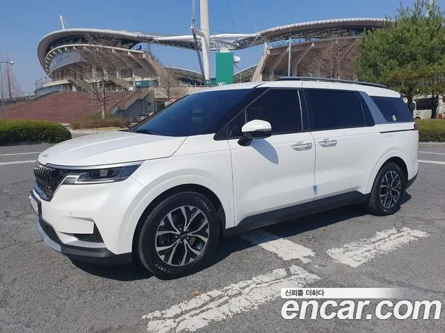 Kia Canival Carnival 4 поколение Дизель 9 мест Prestige — Фото автомобиля 2