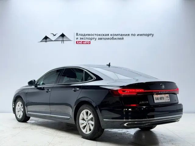 Volkswagen Passat — Фото автомобиля 4