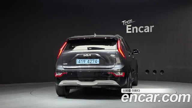 Kia Niro — Фото автомобиля 4