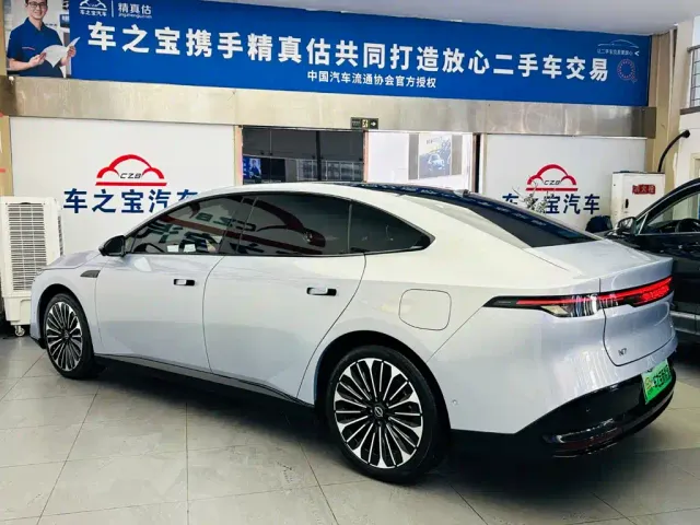 Nissan N7 — Фото автомобиля 7