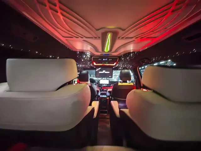 Toyota Sienna — Фото автомобиля 8