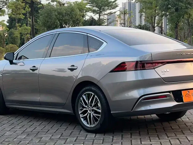BYD Qin PLUS — Фото автомобиля 16