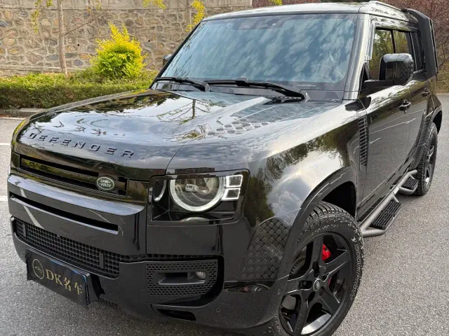 Land Rover Defender — Фото автомобиля 3